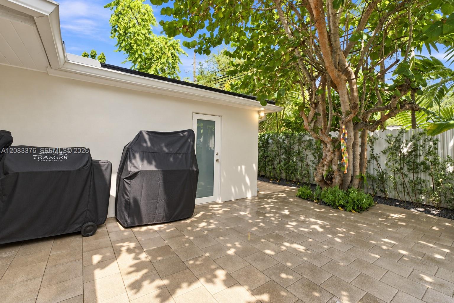 5763 SW 51st Street