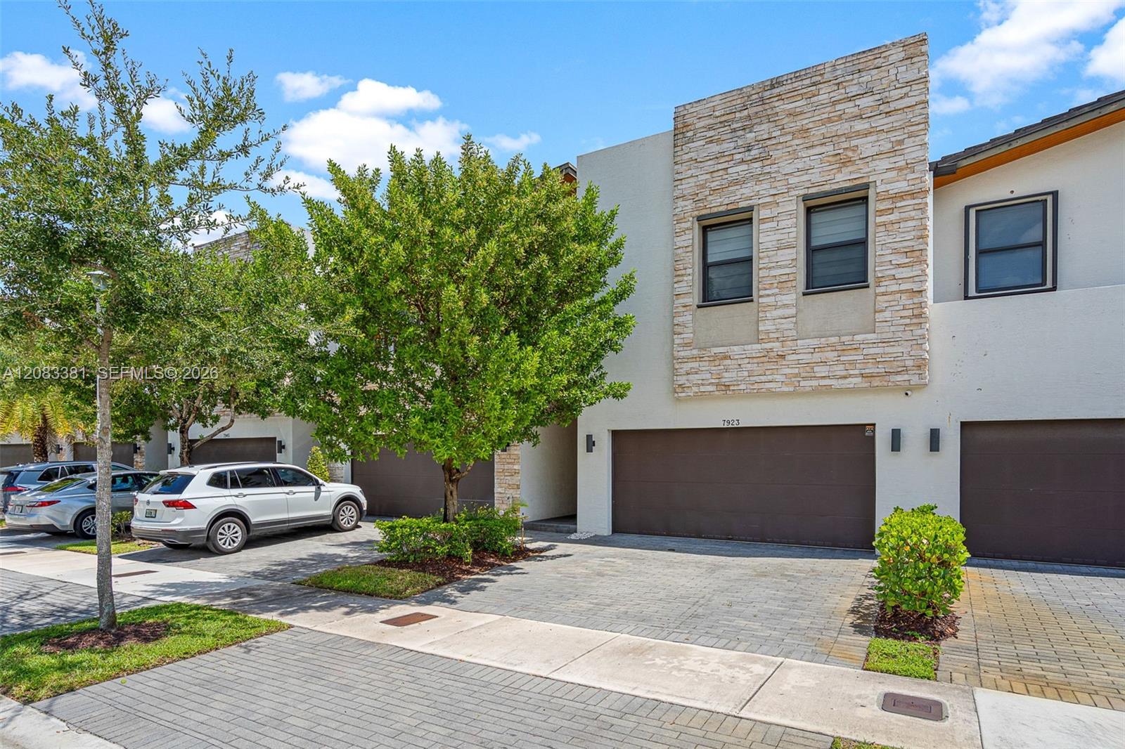7923 NW 104th Court