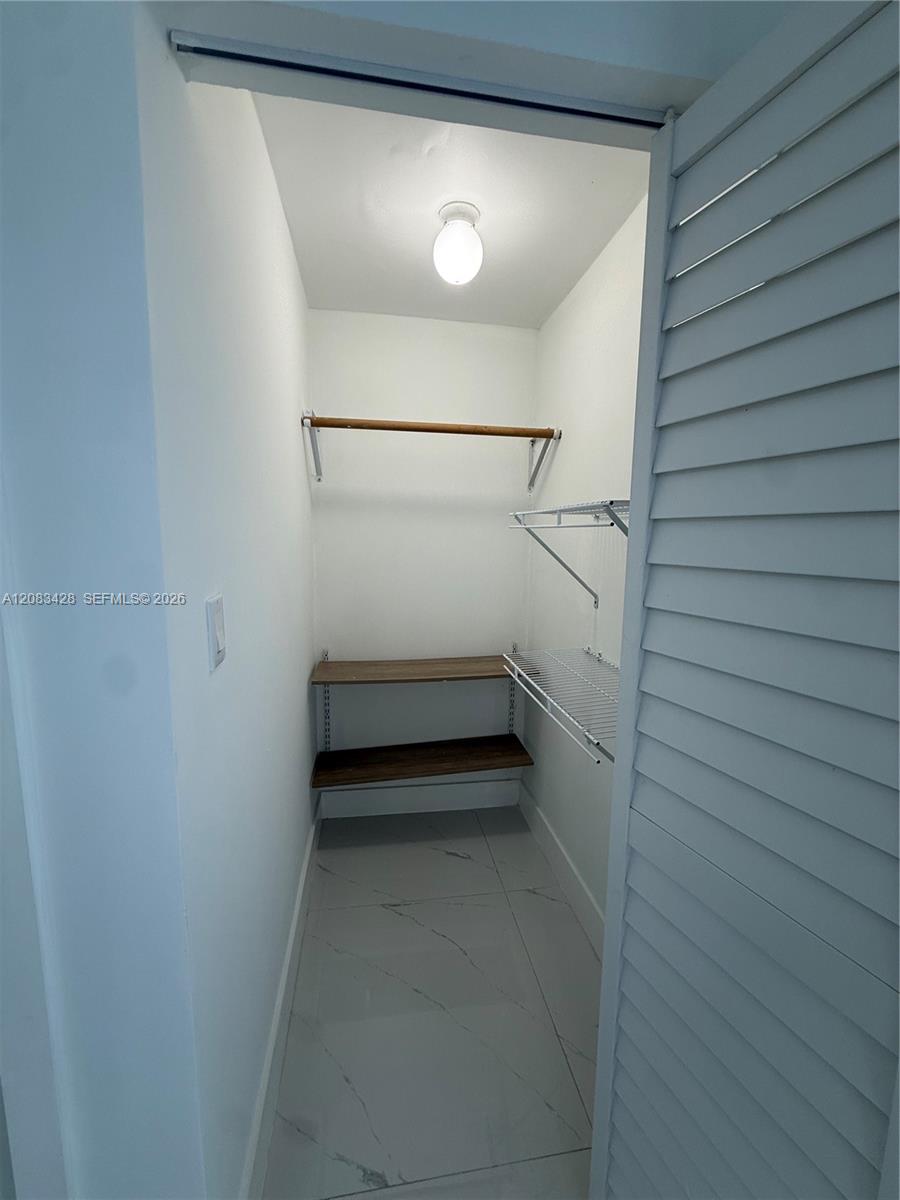 82 E 16th Street