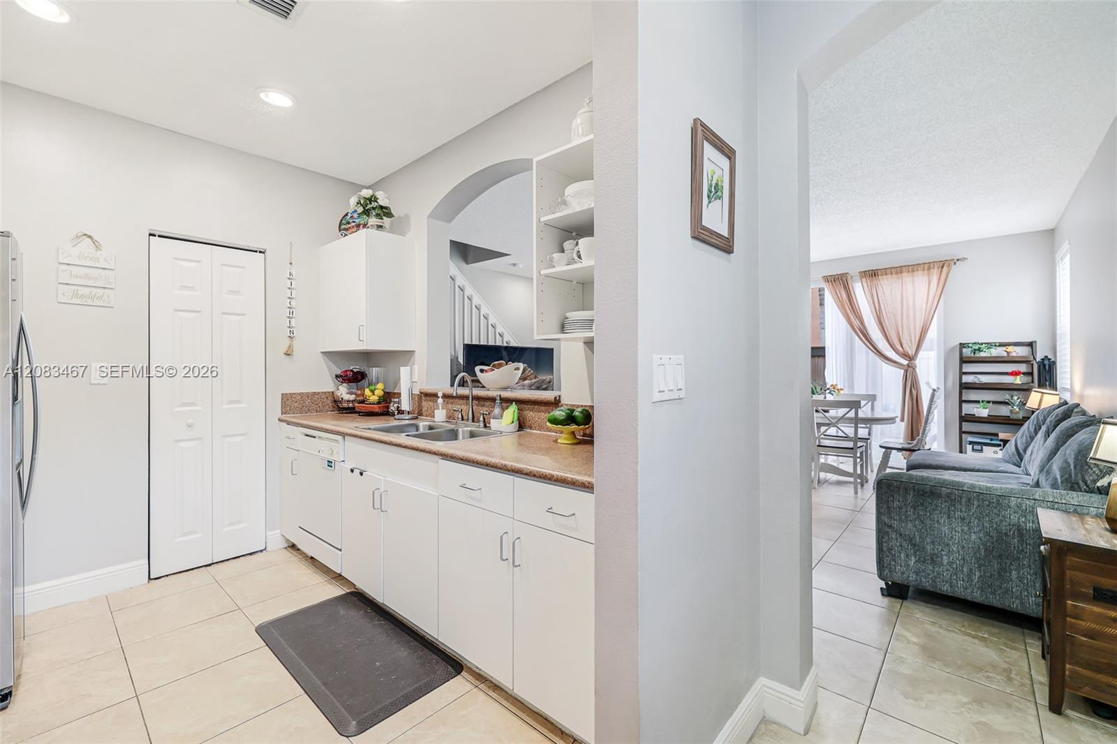 2260 NE 42nd Circle