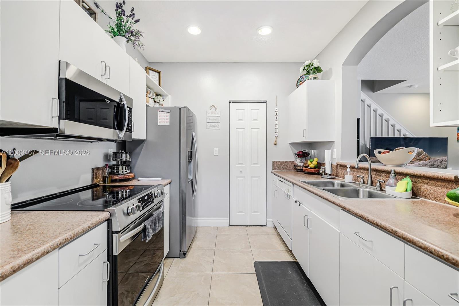 2260 NE 42nd Circle
