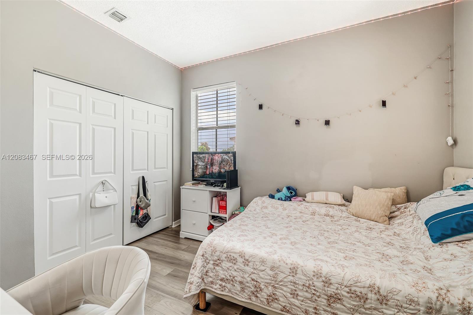 2260 NE 42nd Circle