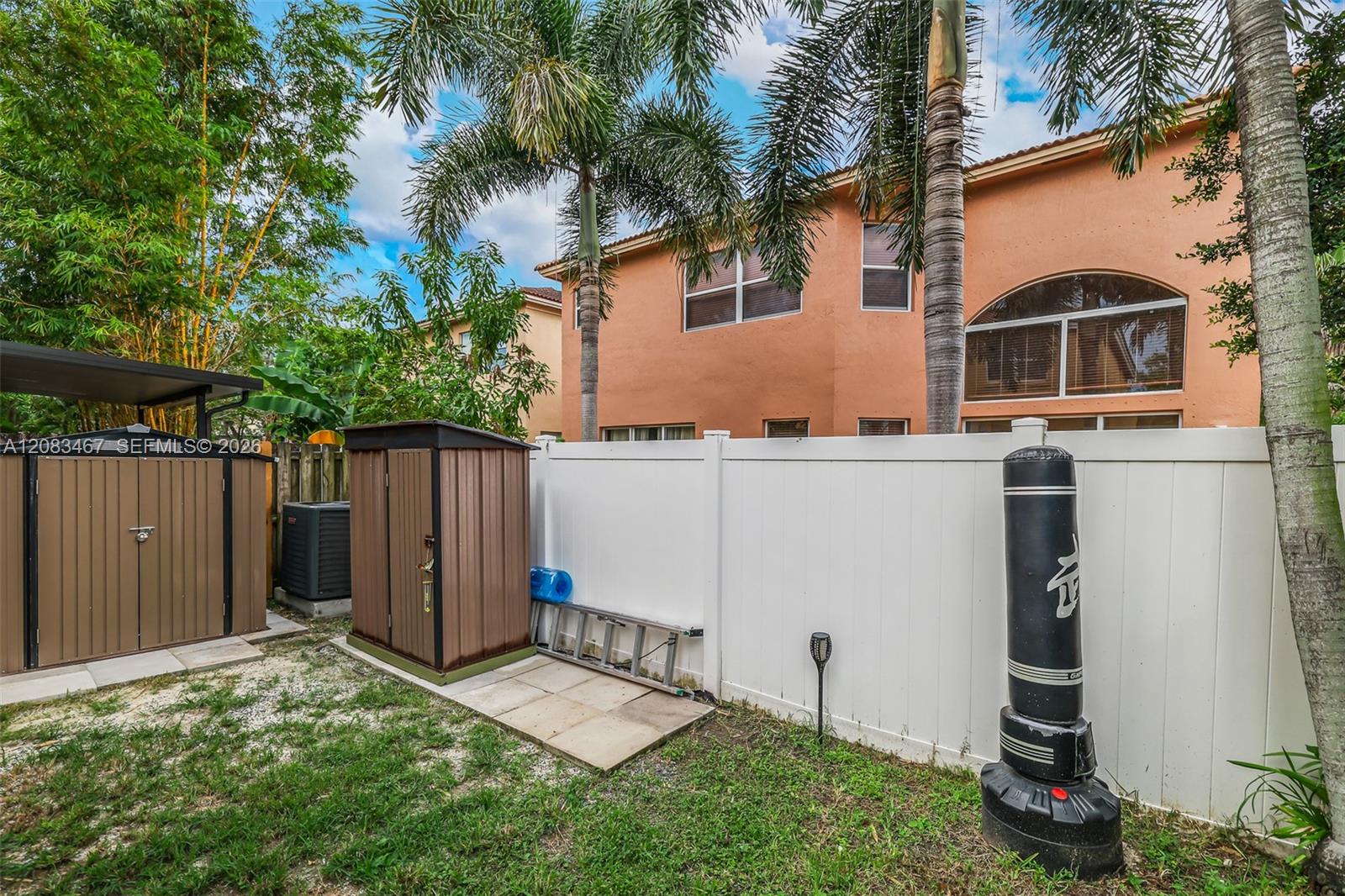 2260 NE 42nd Circle