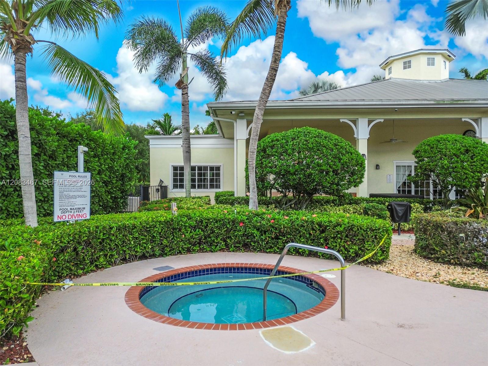 2260 NE 42nd Circle