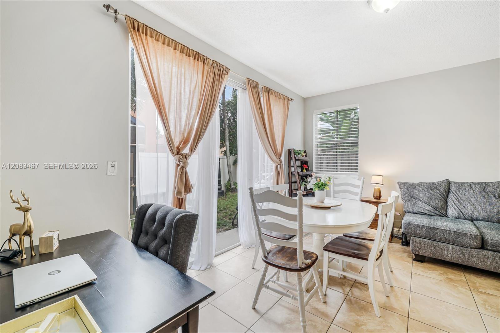 2260 NE 42nd Circle