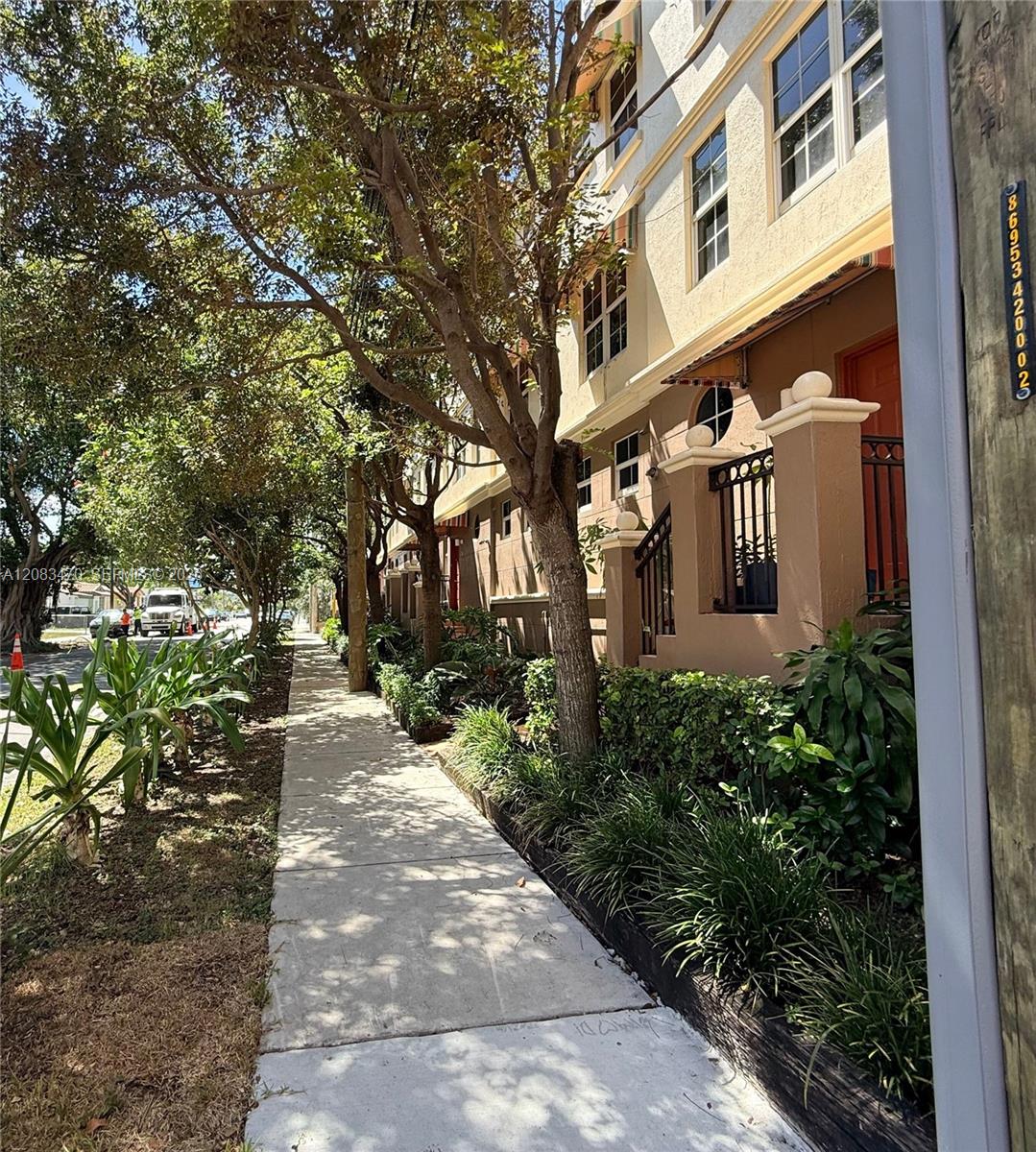 3232 SW 22nd Terrace