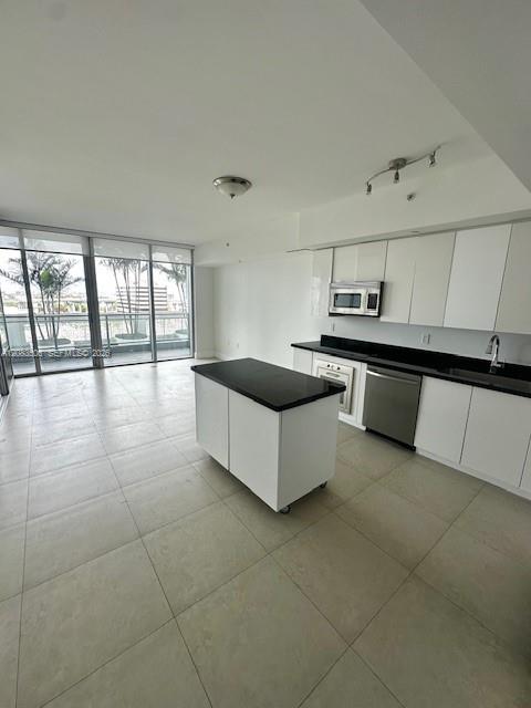92 SW 3rd Street