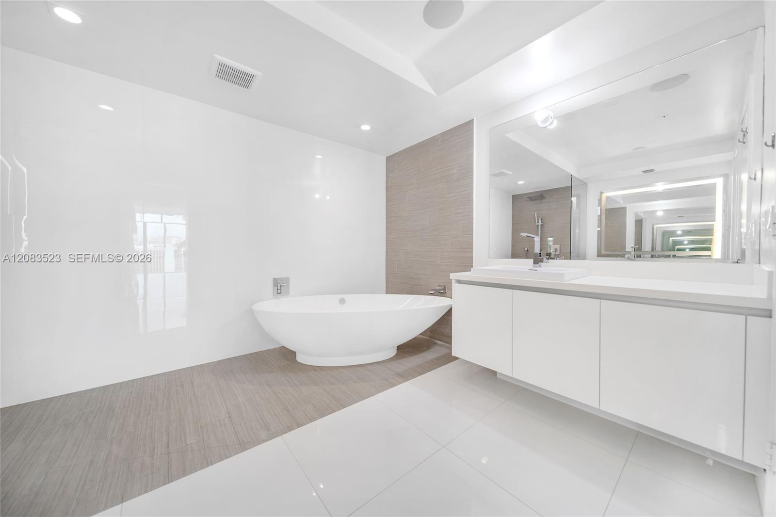 300 Sunny Isles Boulevard