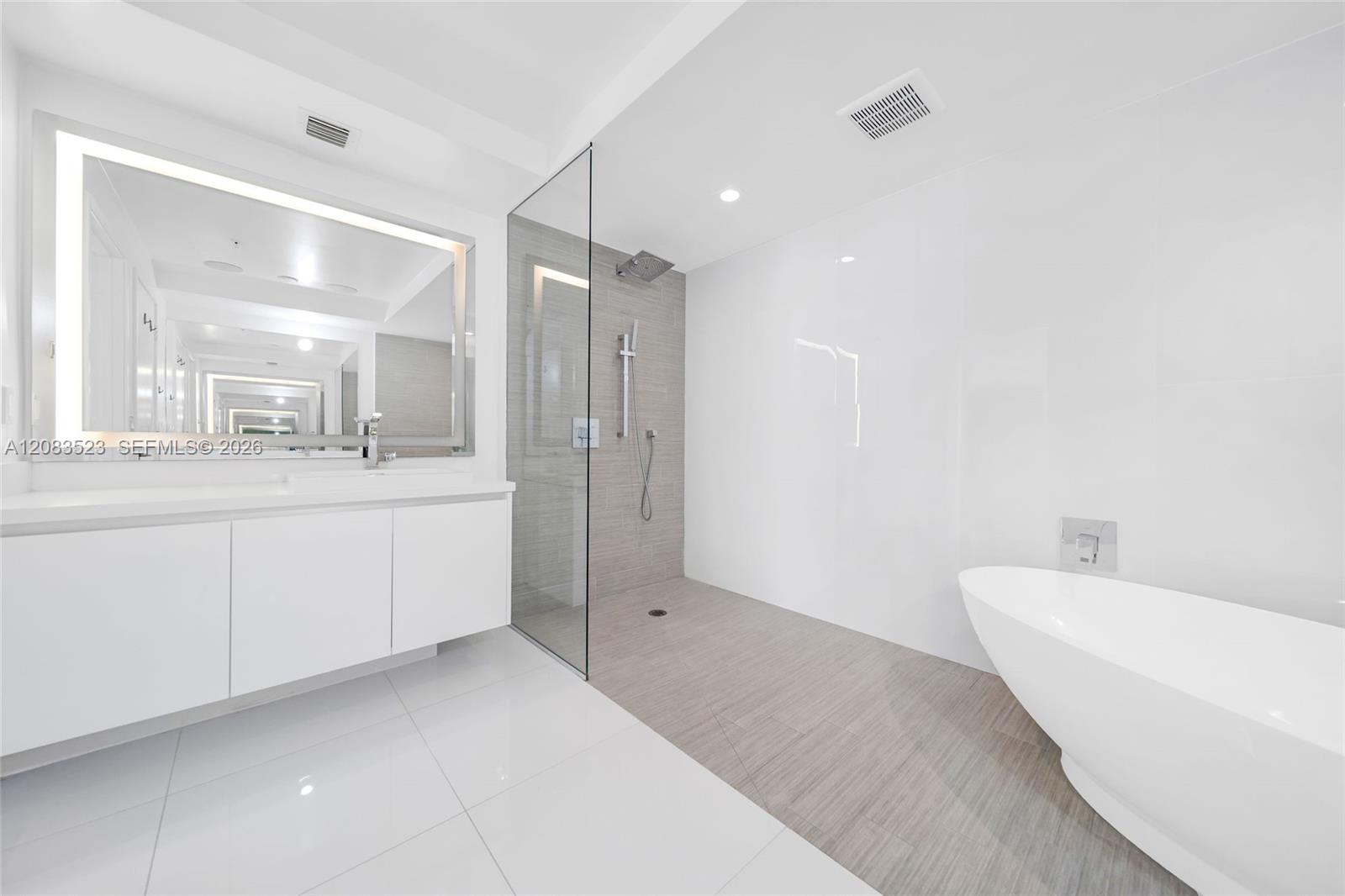 300 Sunny Isles Boulevard
