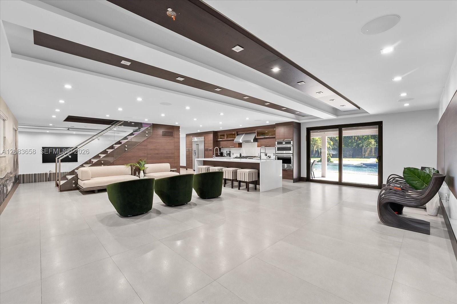 280 NE 156th Street