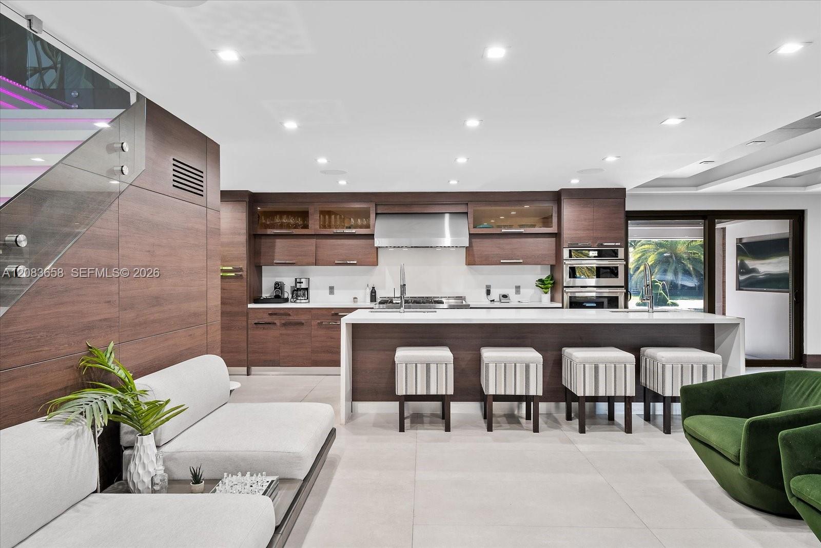 280 NE 156th Street