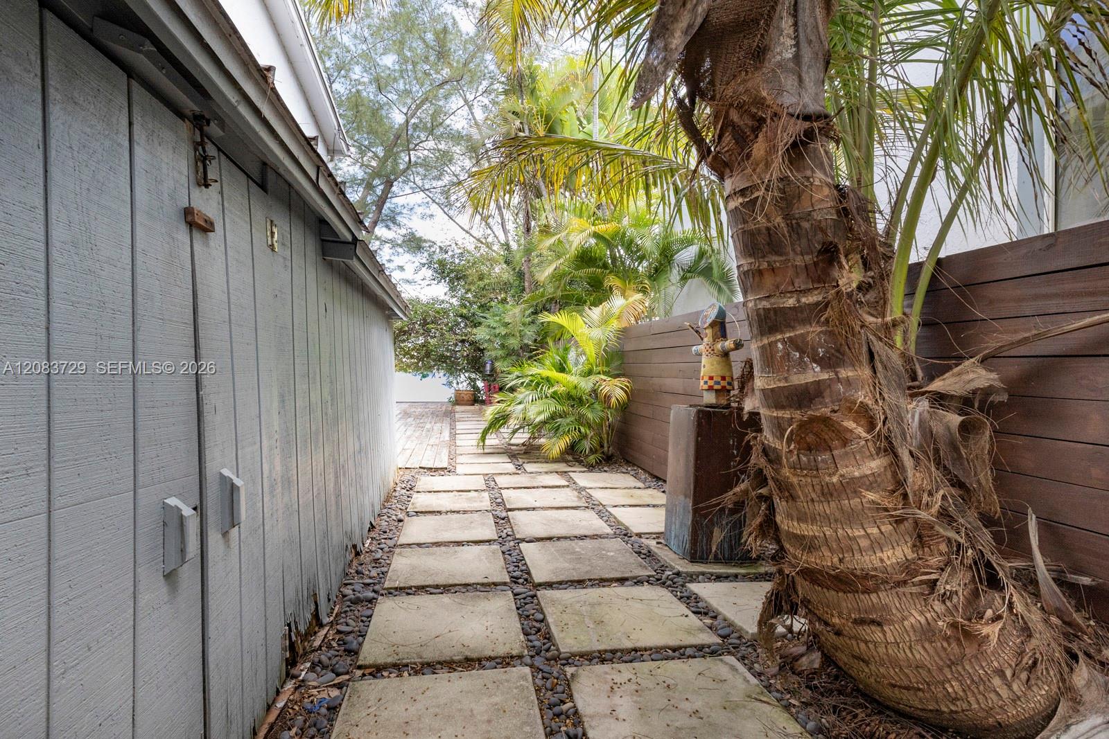 4883 SW 71st Place