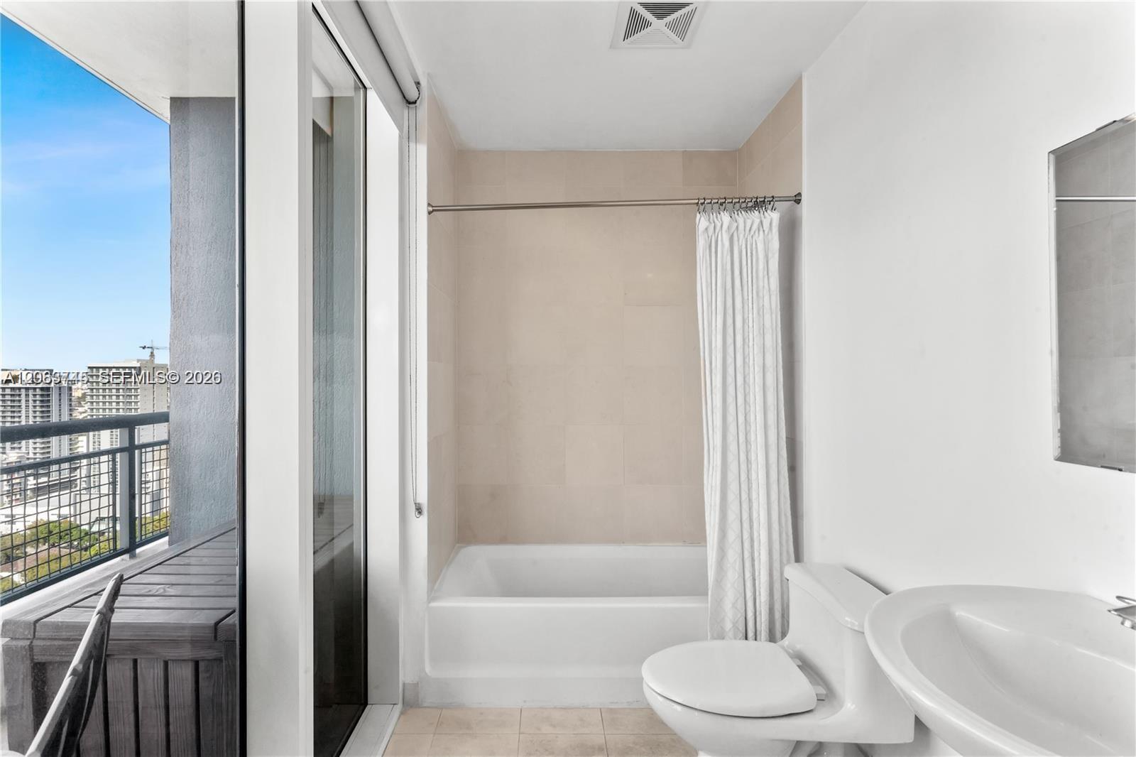 60 SW 13th Street gallery image #5