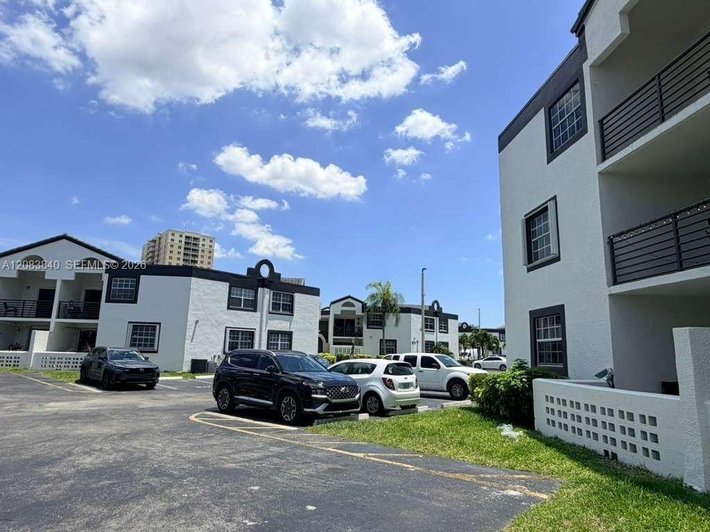 9715 Fontainebleau Boulevard