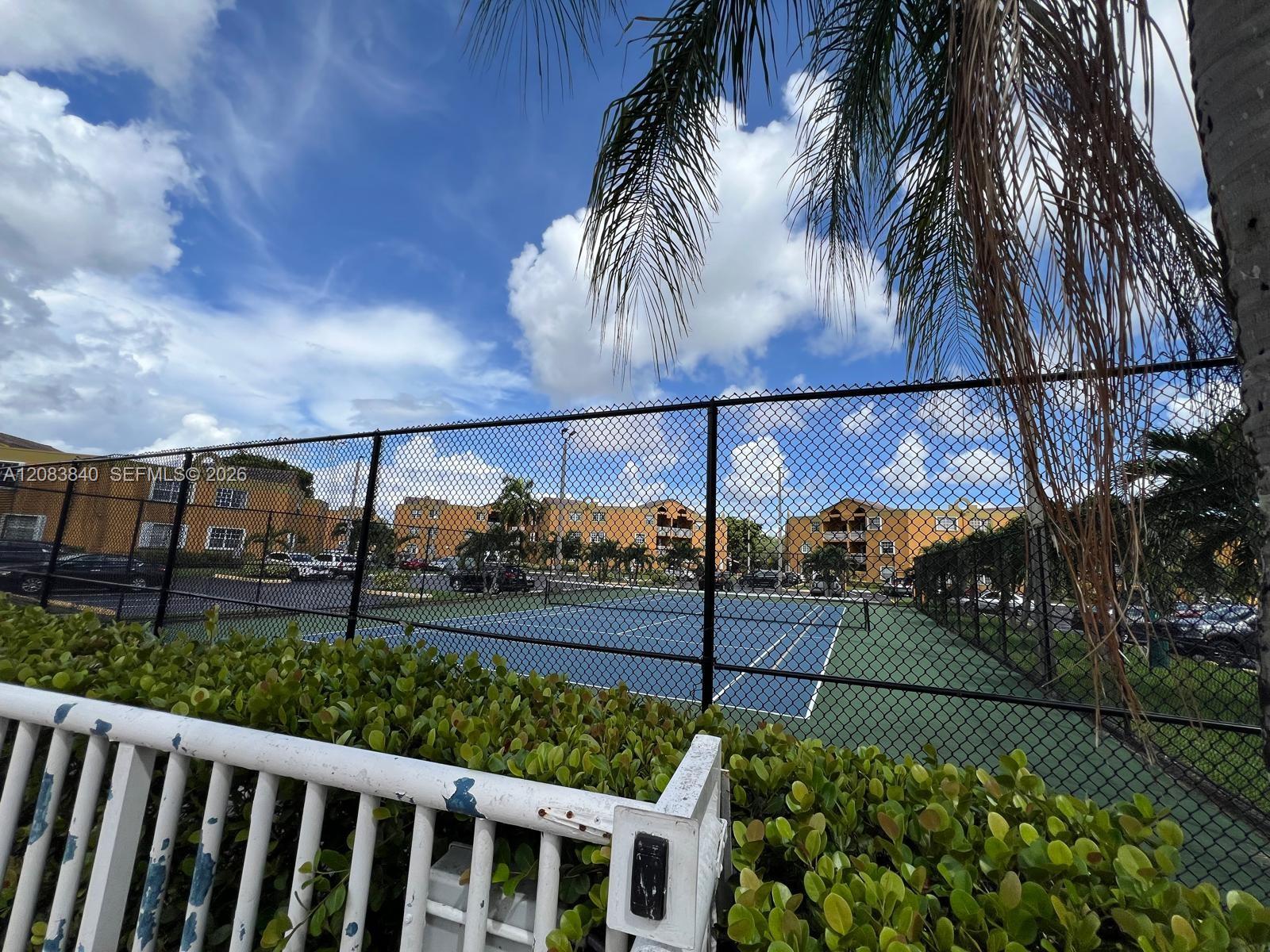 9715 Fontainebleau Boulevard