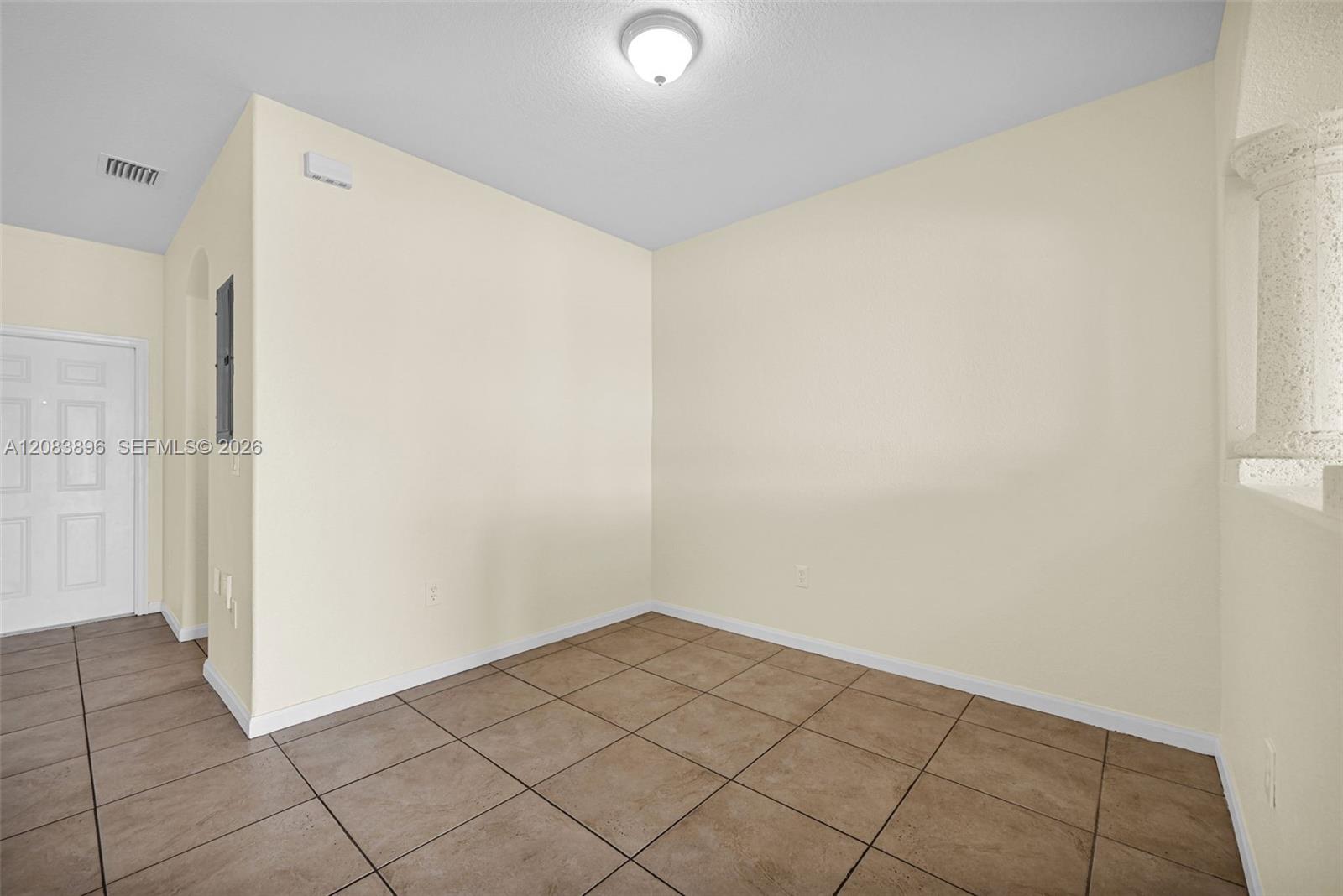 2607 SE 14th Avenue