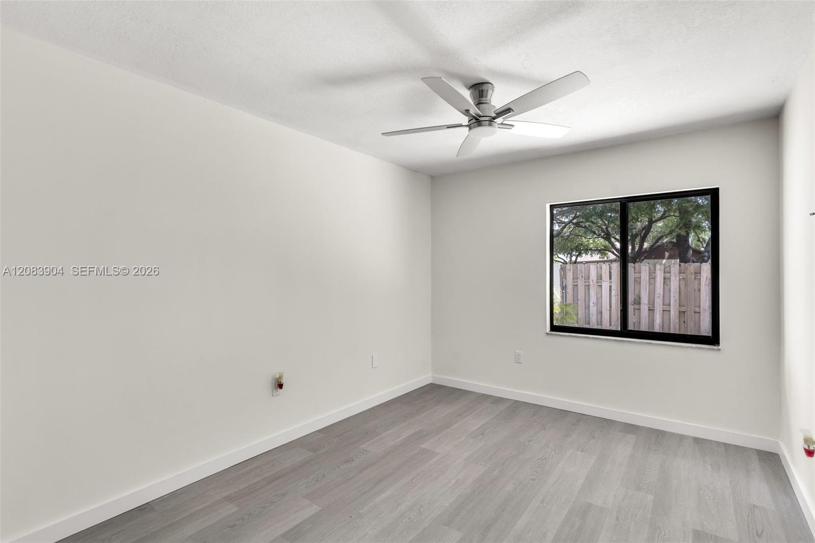 13962 SW 52 Lane