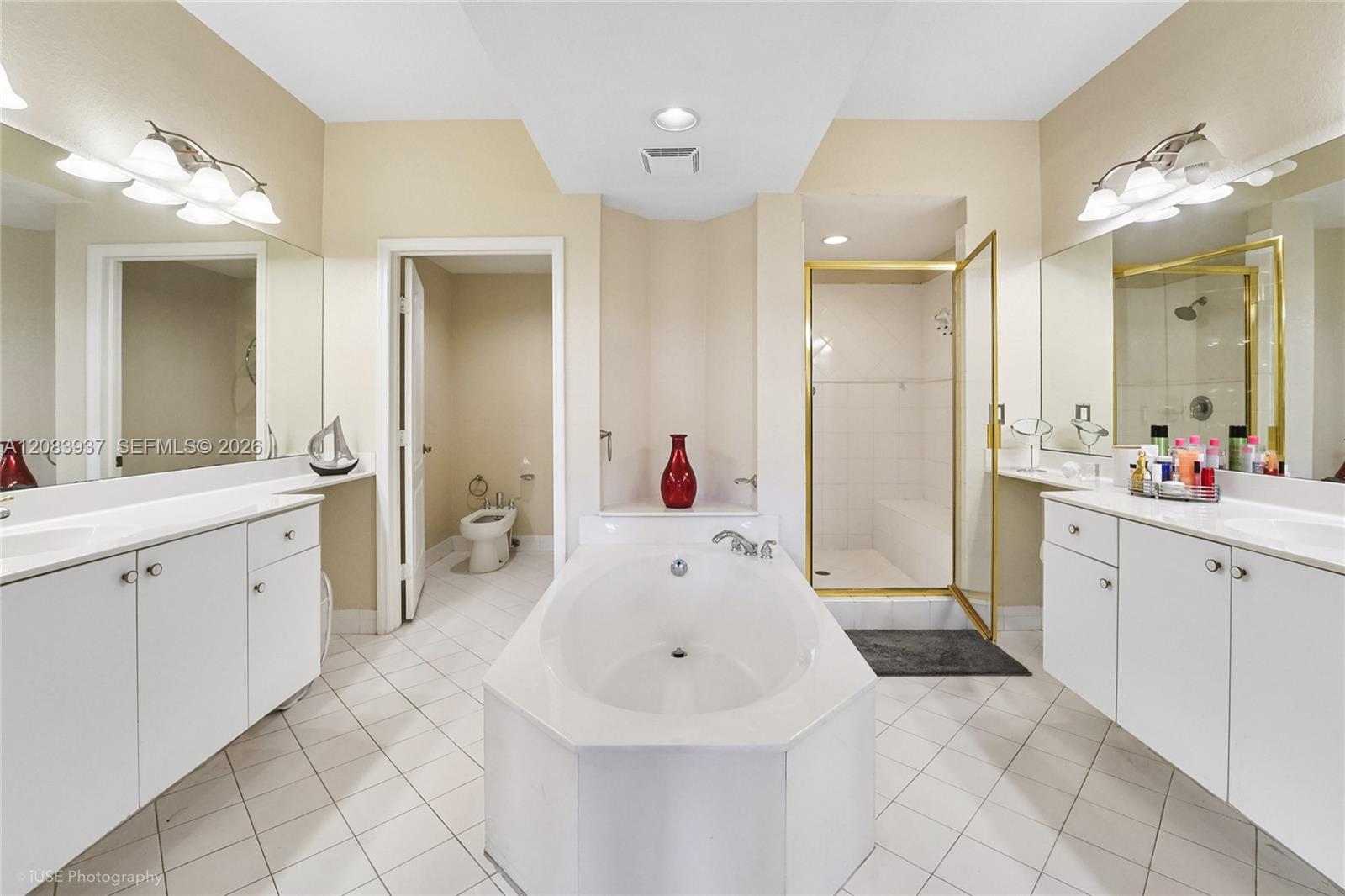 10710 NW 66th Street