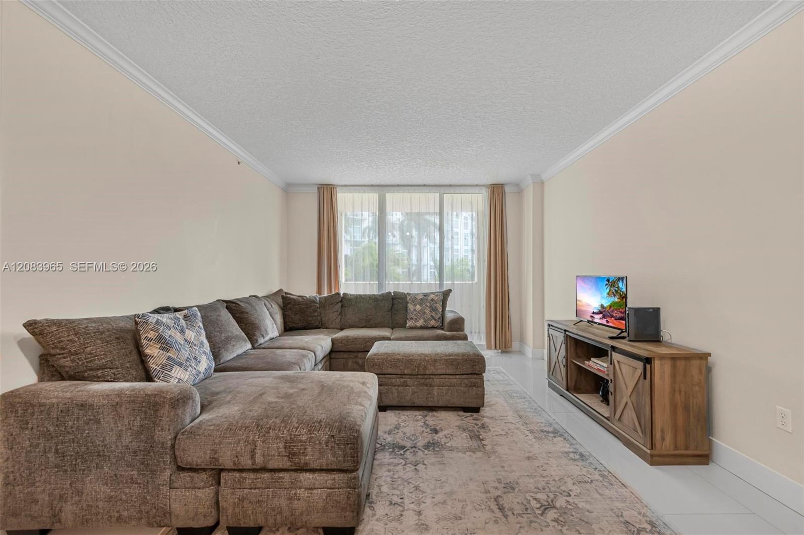 2000 N Bayshore Drive