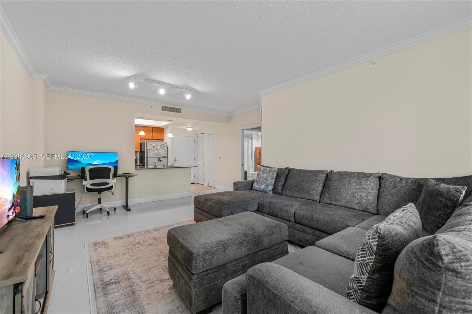 2000 N Bayshore Drive