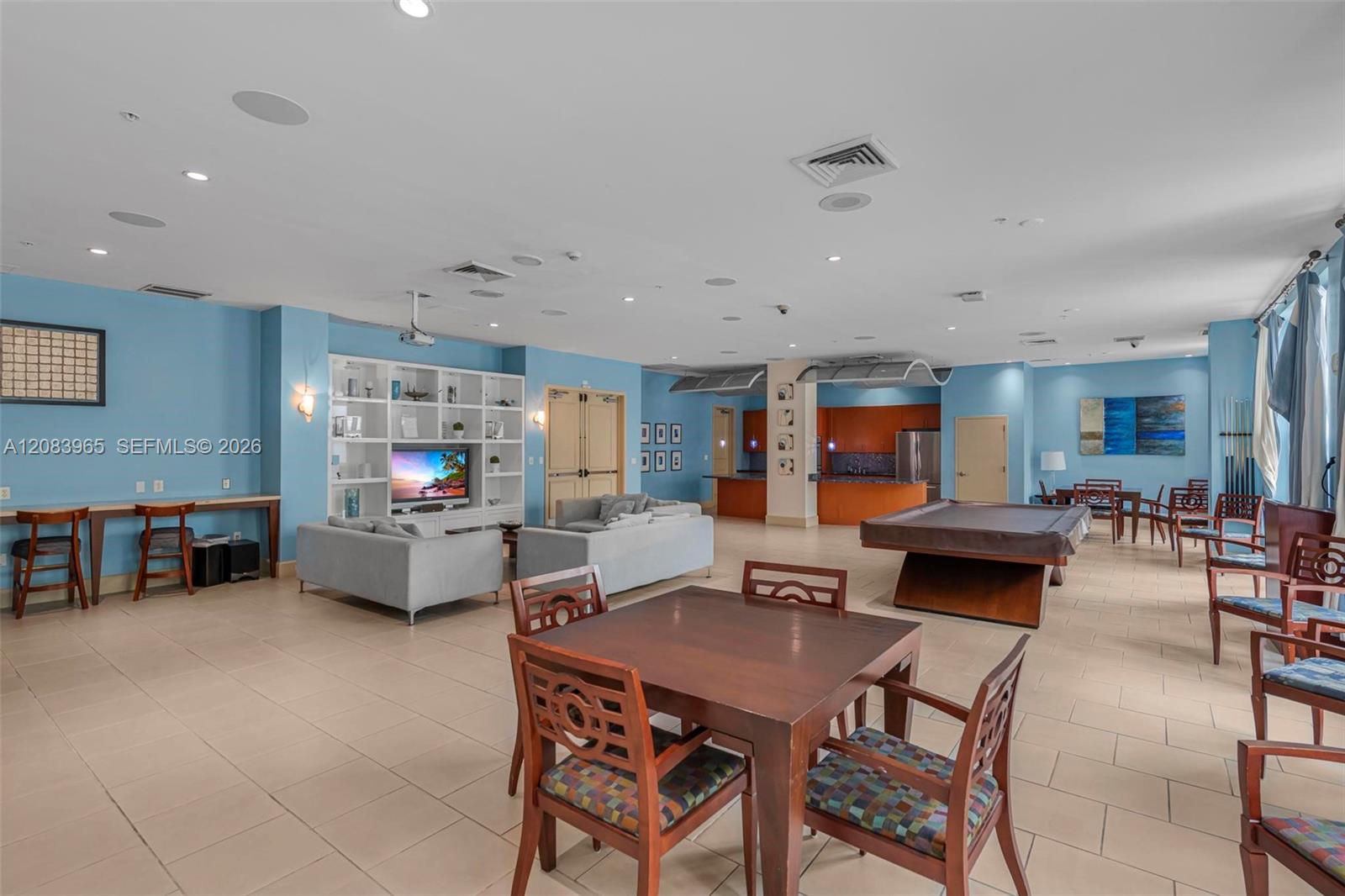 2000 N Bayshore Drive