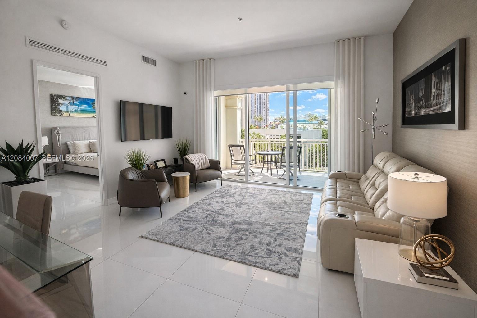 250 NE Sunny Isles Boulevard