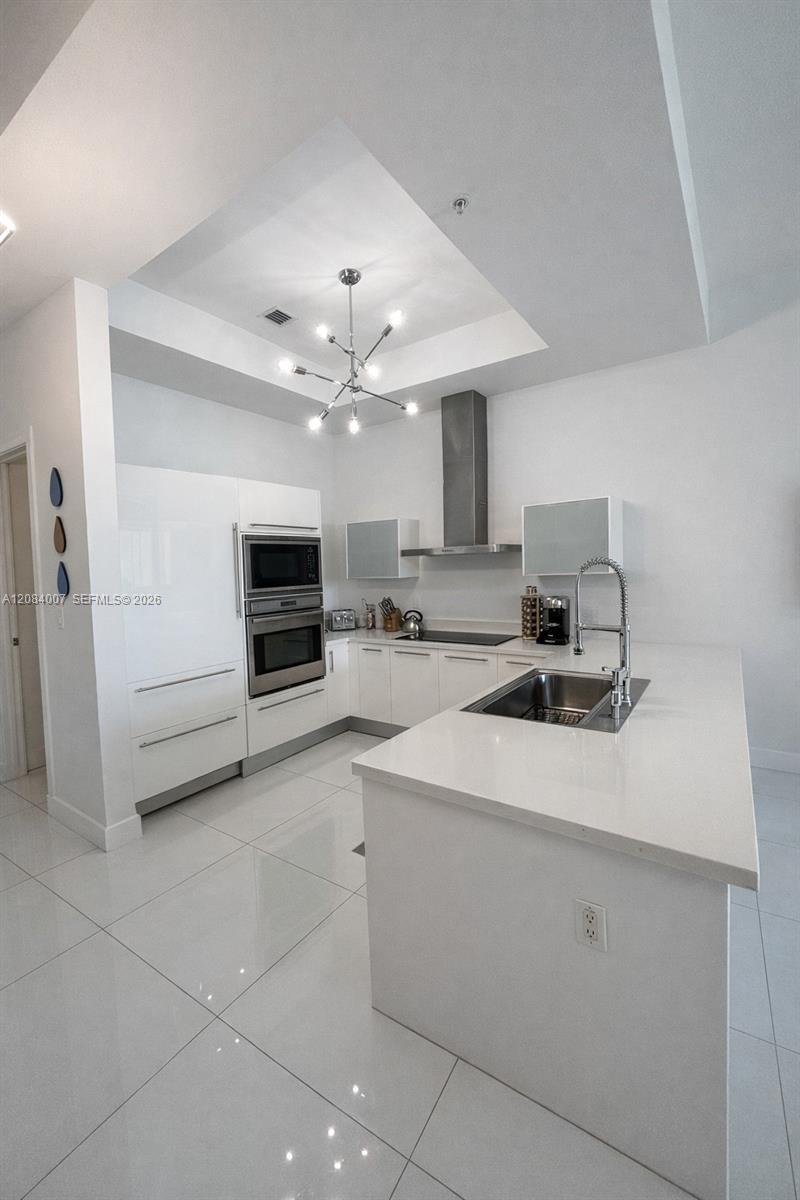 250 NE Sunny Isles Boulevard