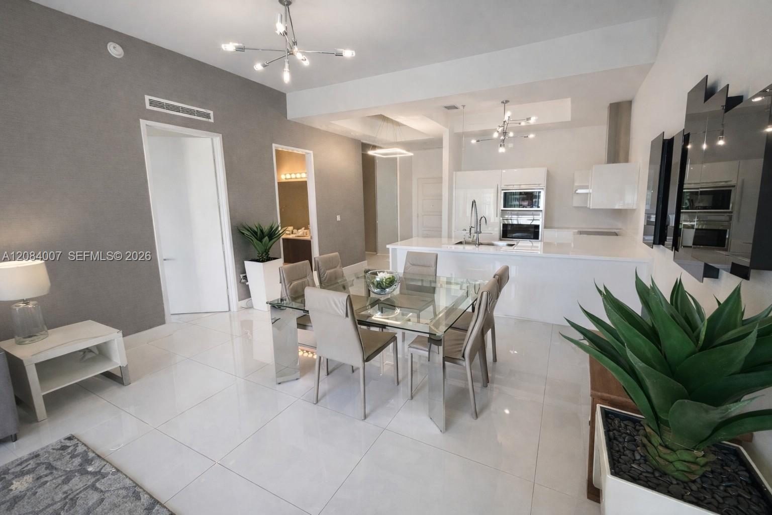 250 NE Sunny Isles Boulevard