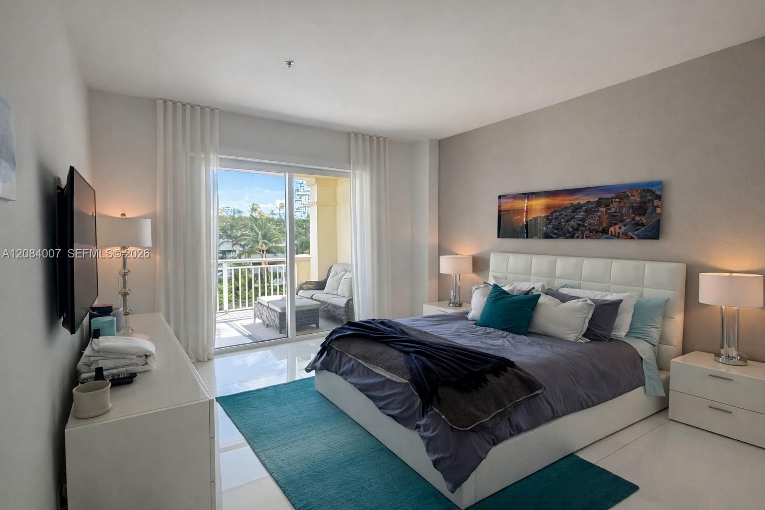 250 NE Sunny Isles Boulevard
