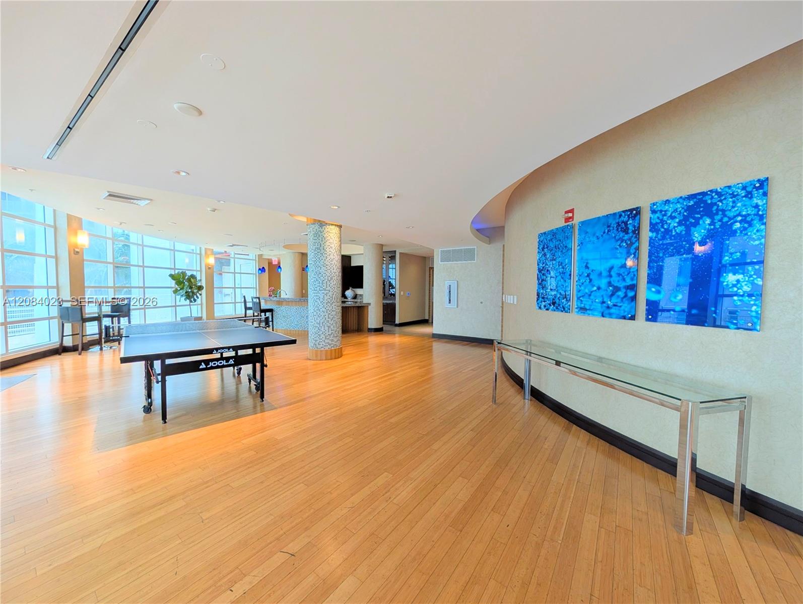253 NE 2nd Street