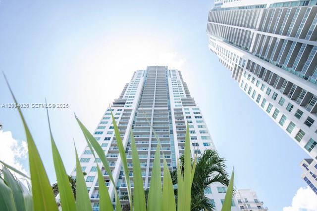 253 NE 2nd Street