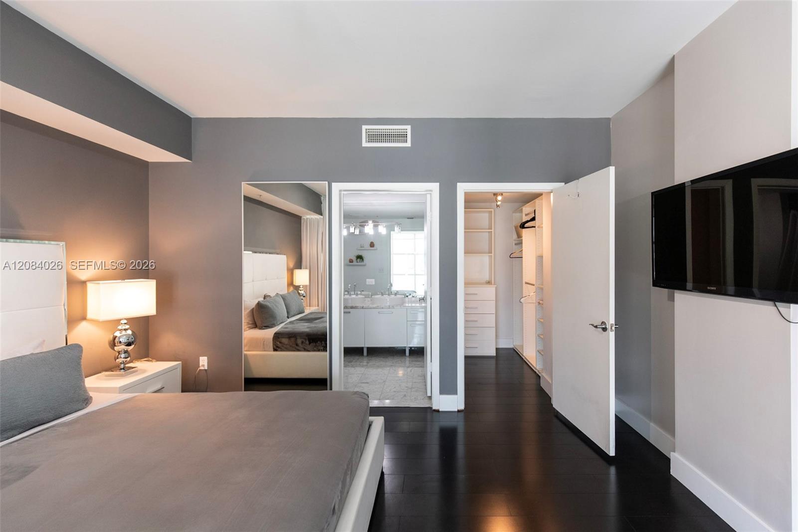 253 NE 2nd Street
