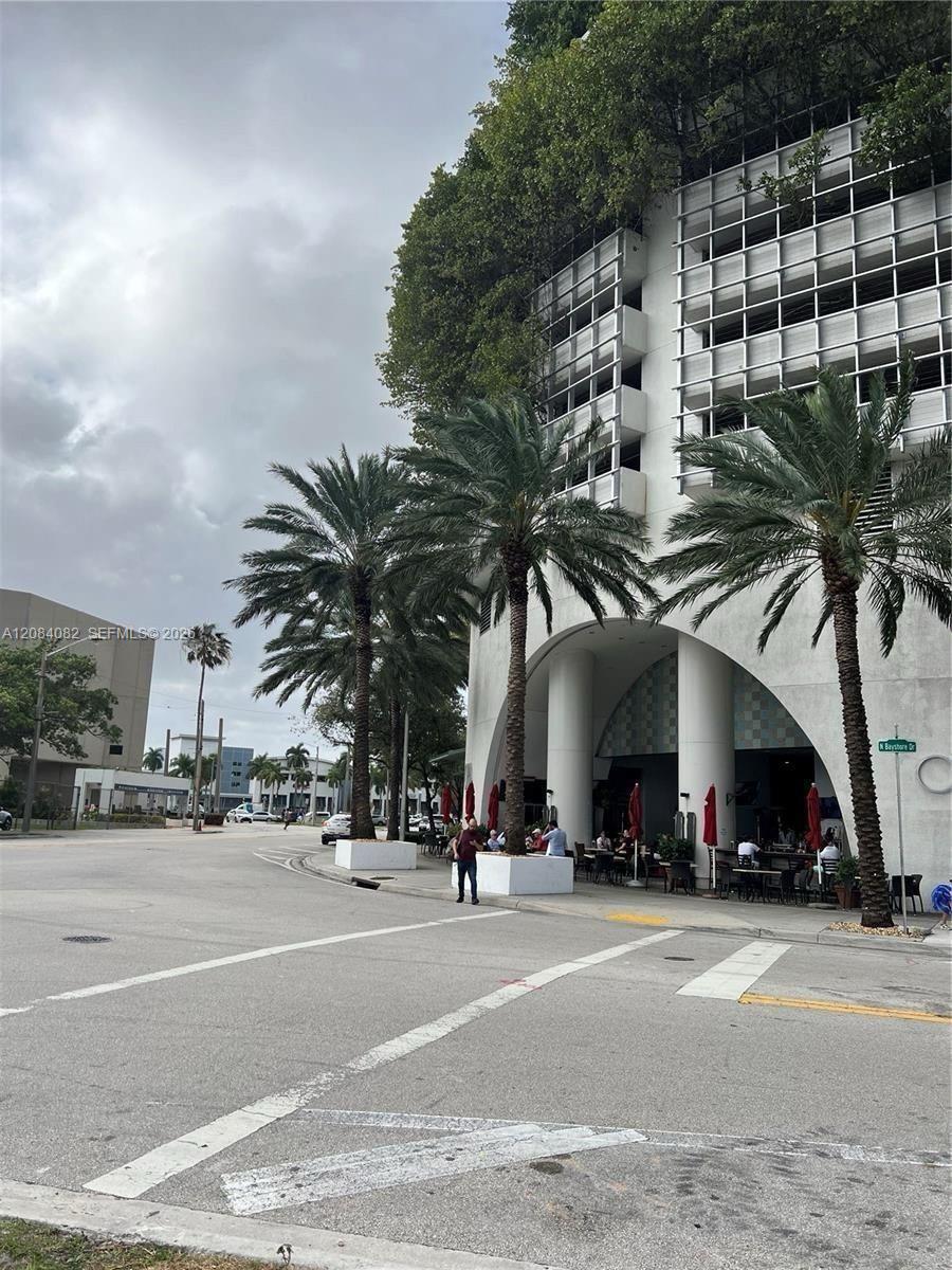 1750 N Bayshore Drive