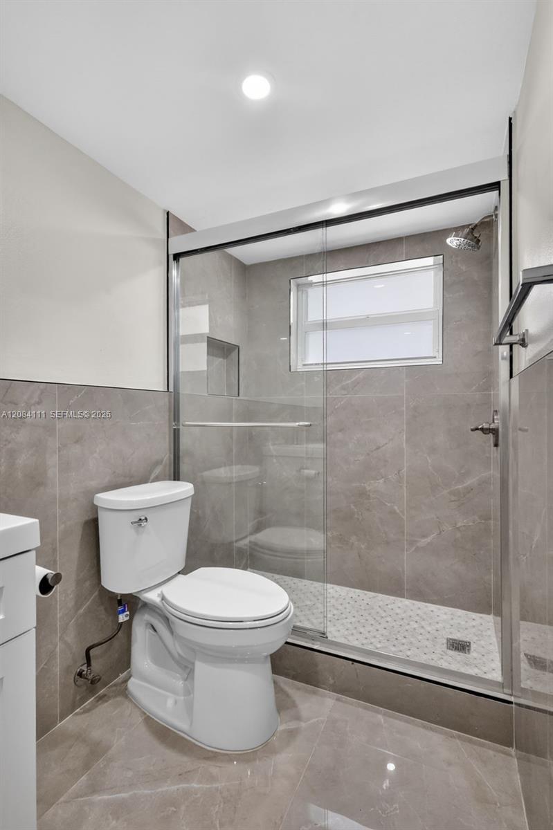 4000 NE 170th Street
