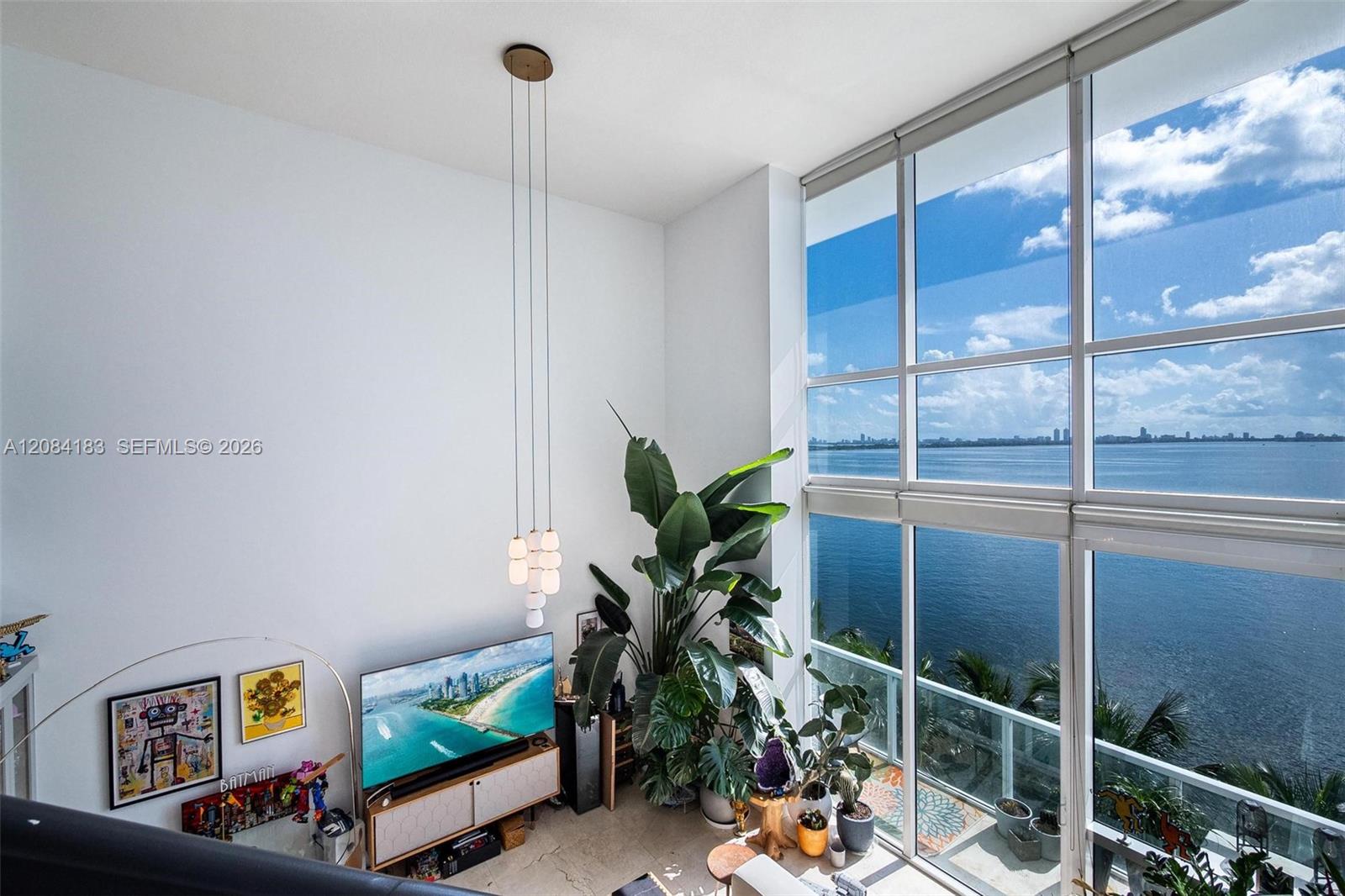 665 NE 25th Street