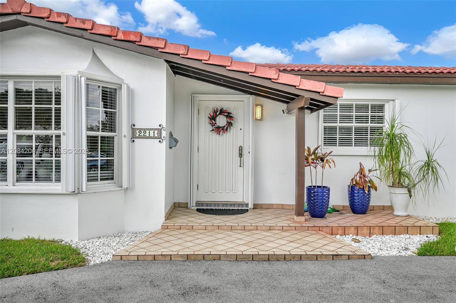 2211 SW 98th Place