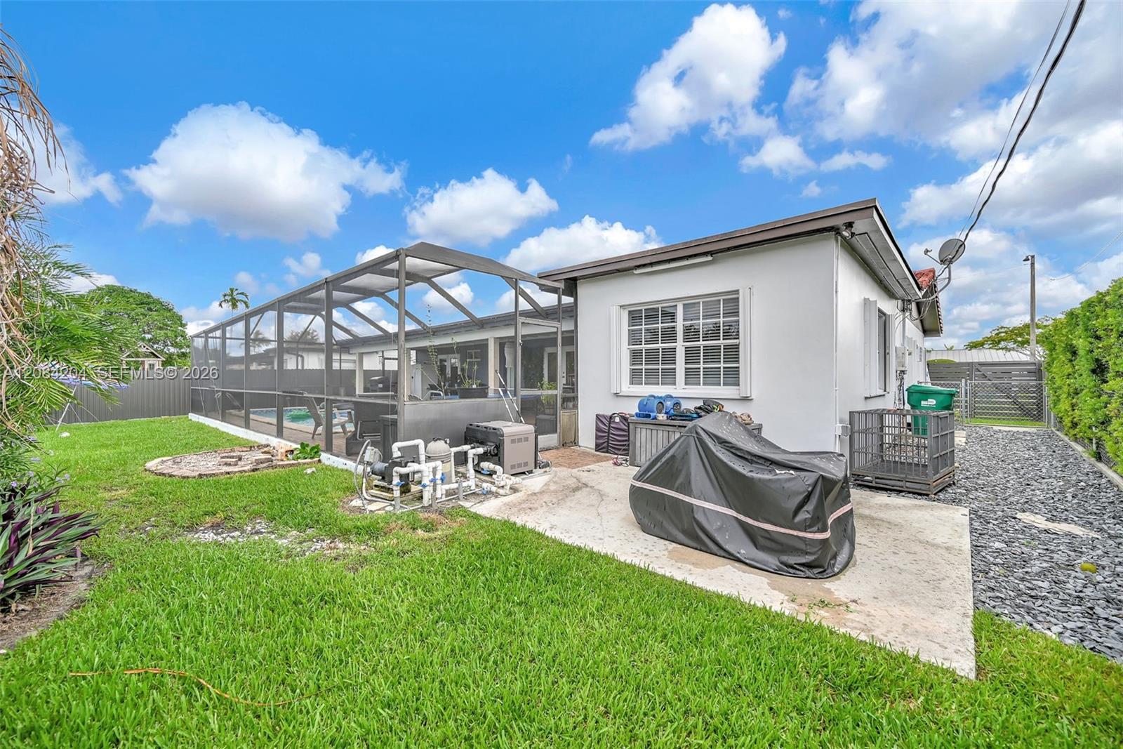 2211 SW 98th Place