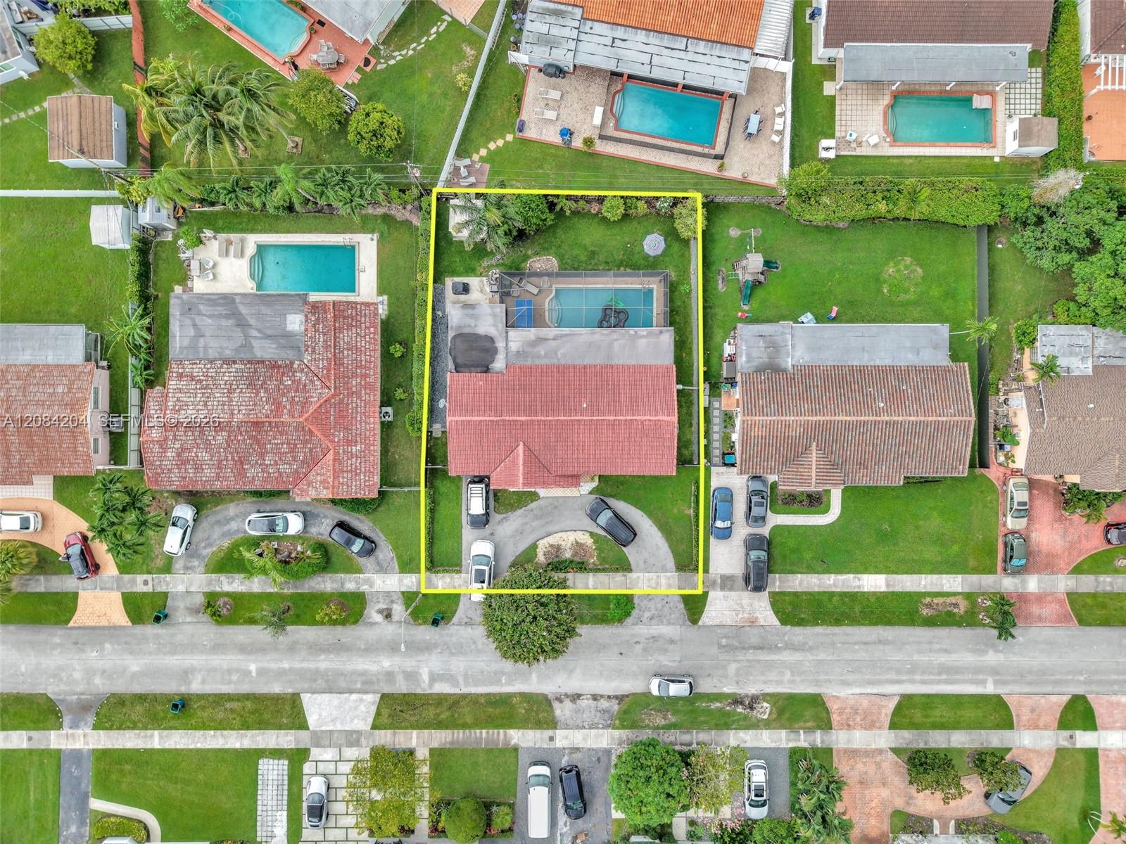 2211 SW 98th Place