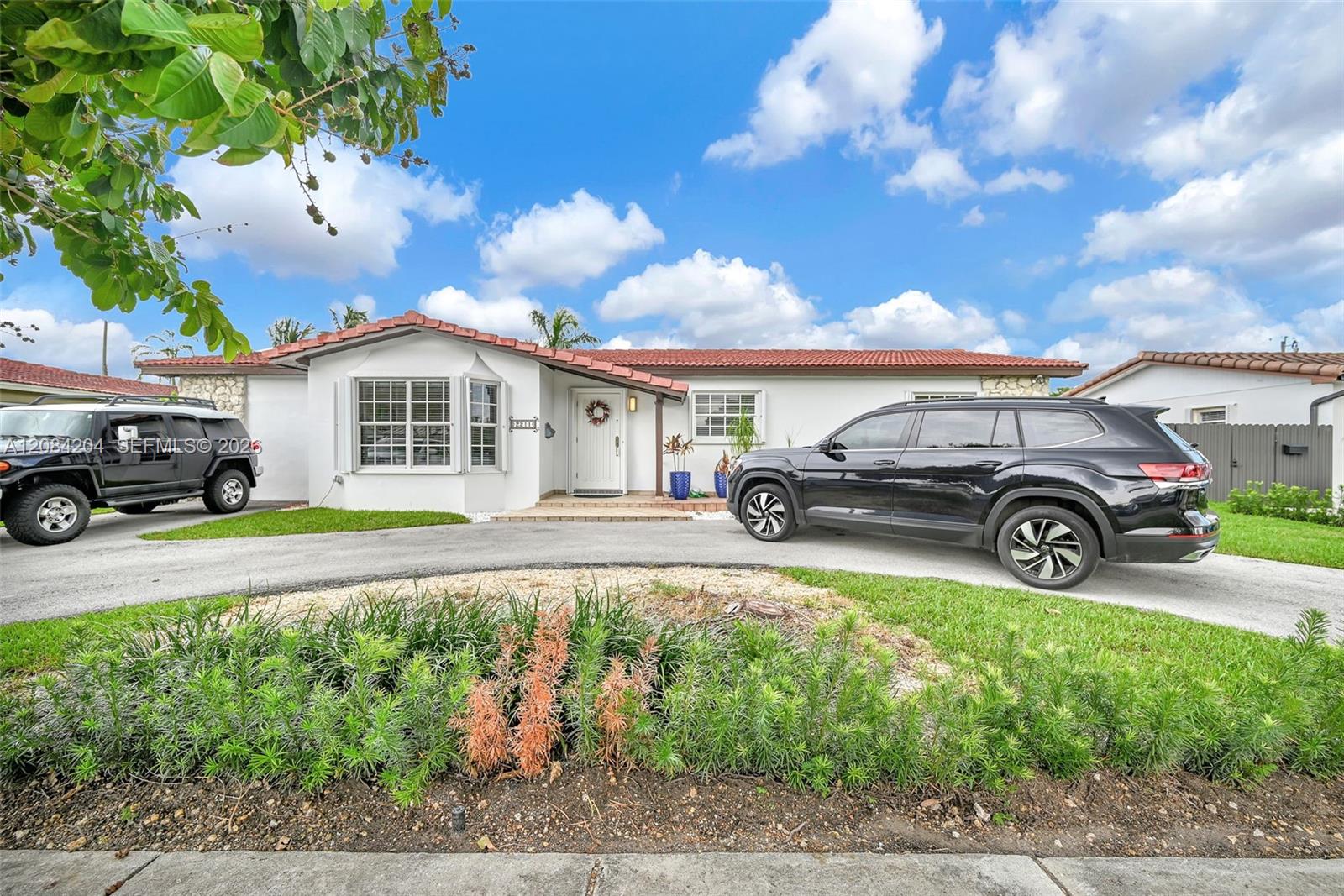 2211 SW 98th Place