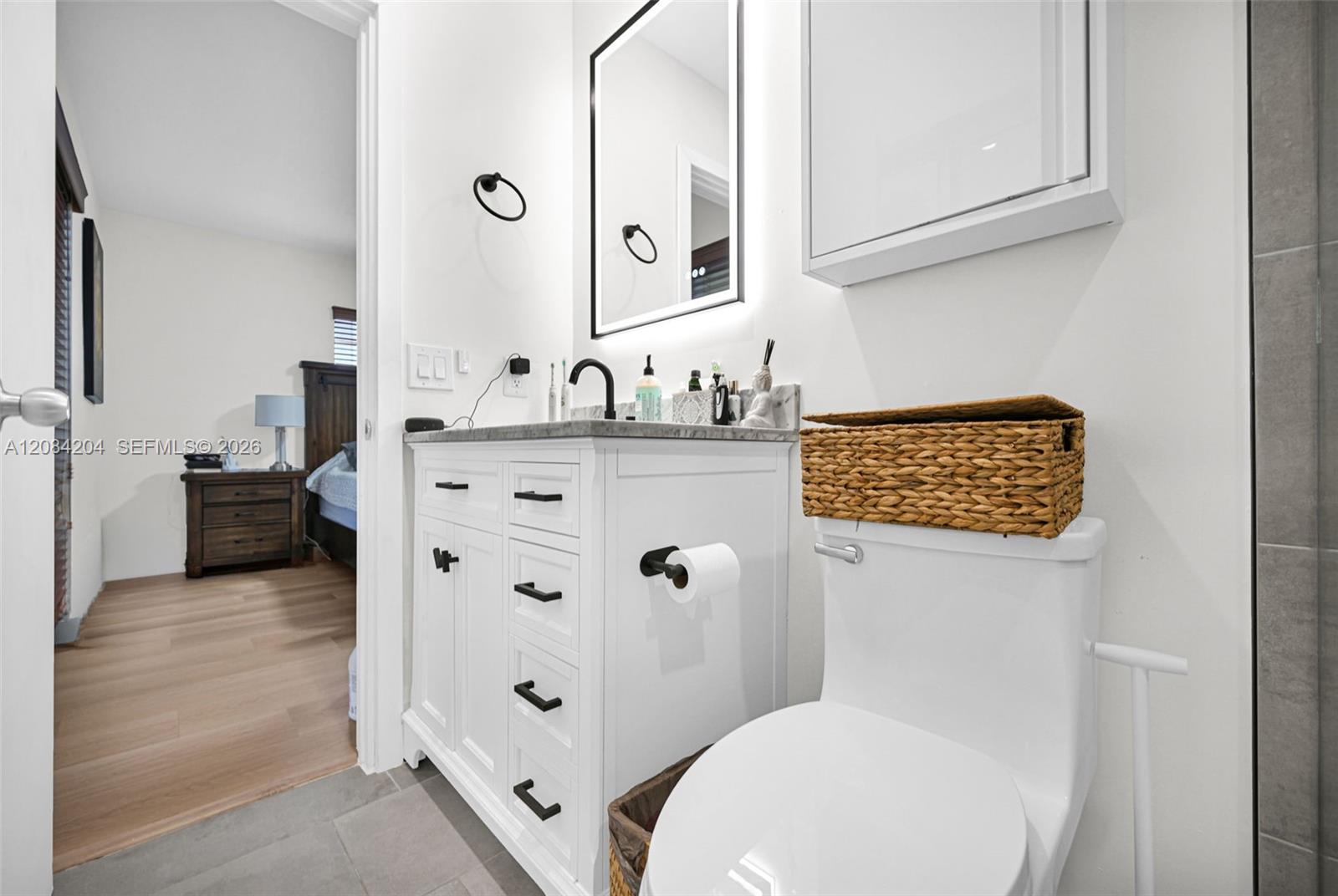 2211 SW 98th Place