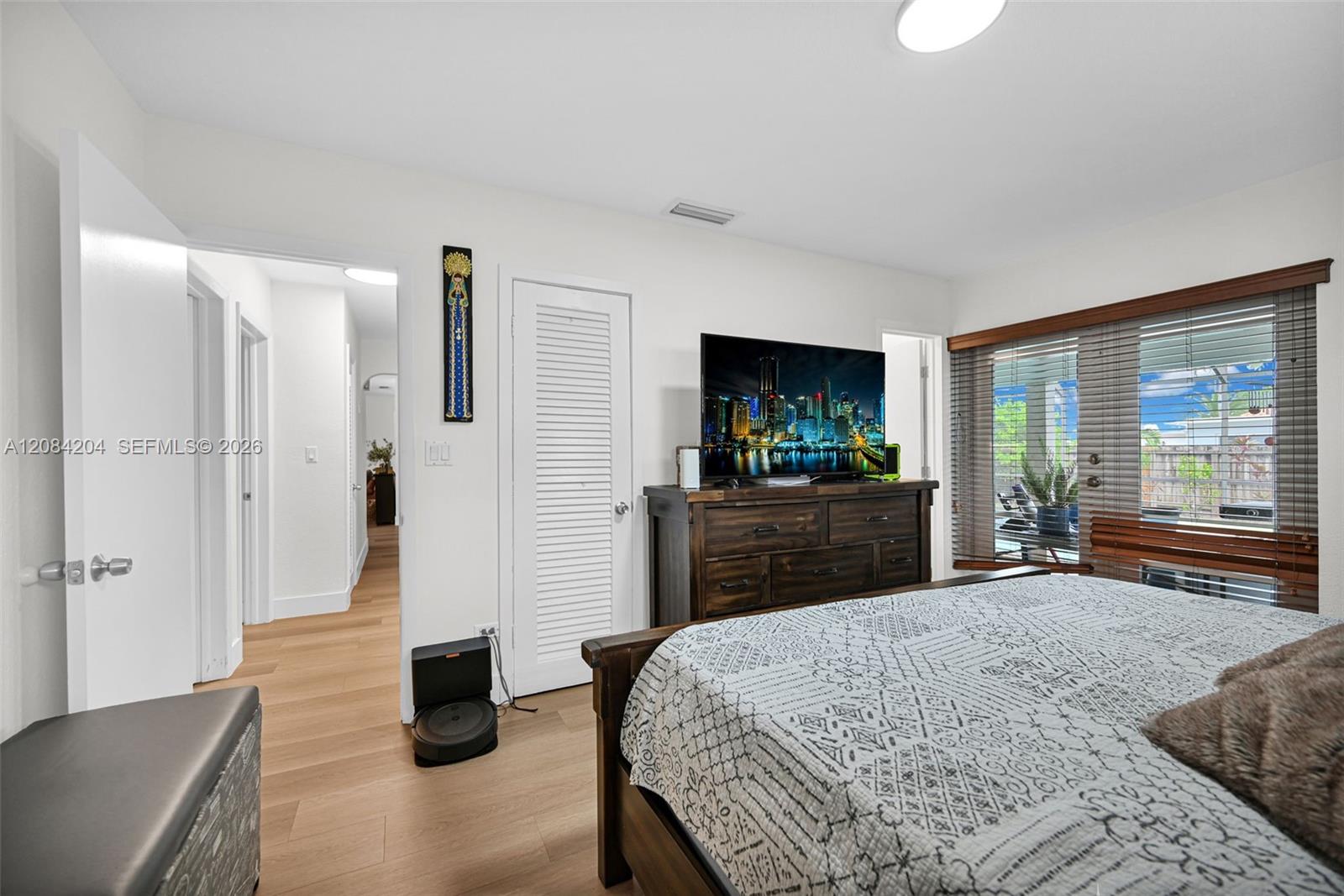 2211 SW 98th Place