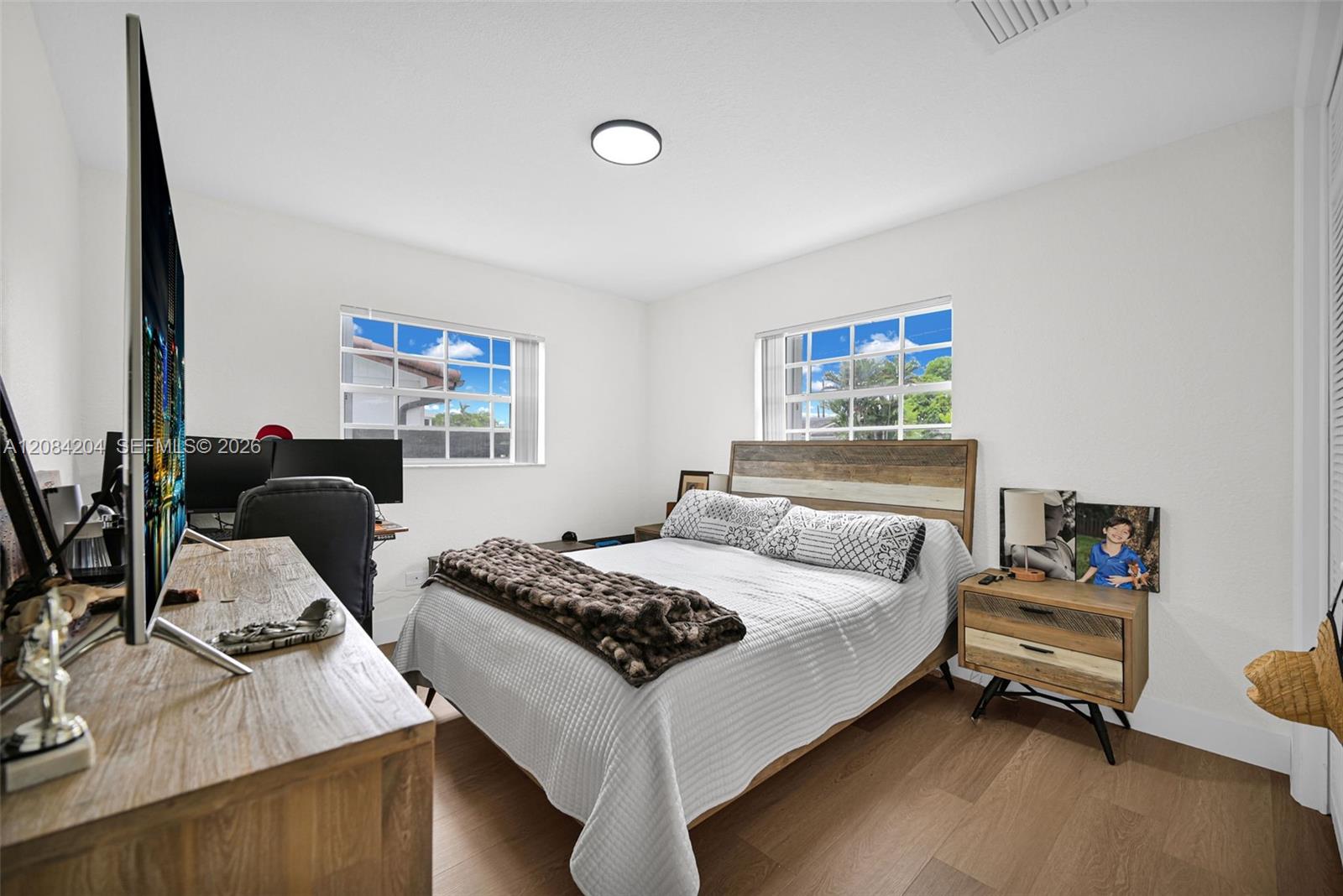 2211 SW 98th Place