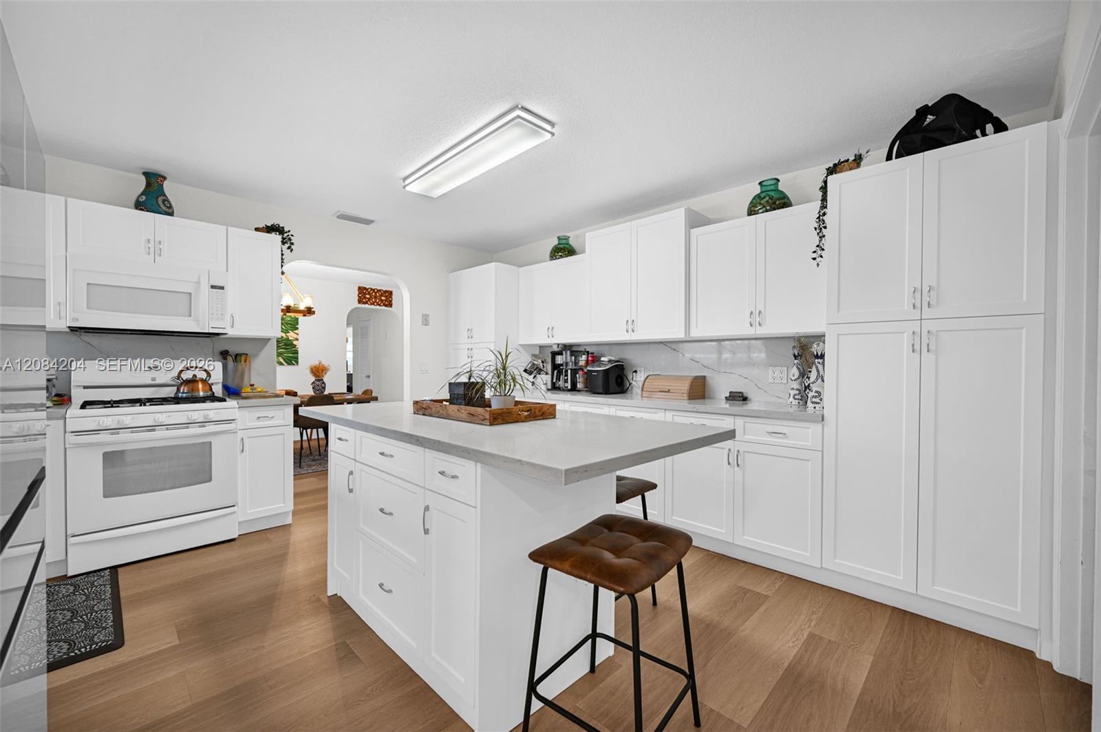 2211 SW 98th Place