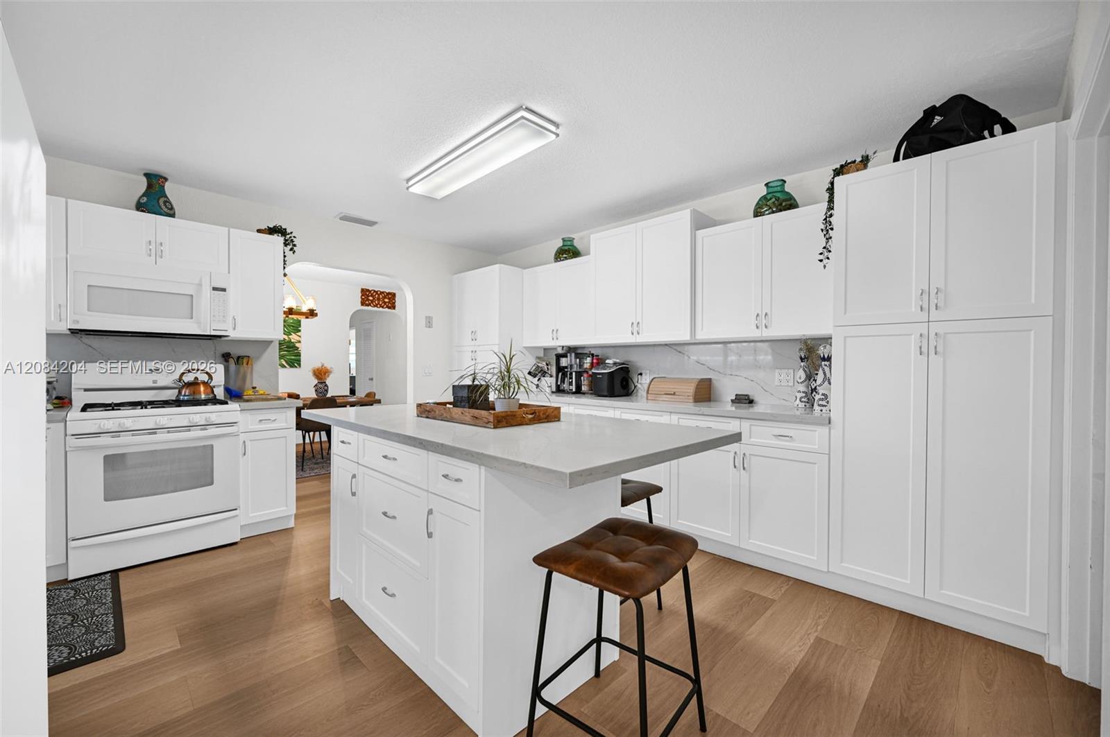 2211 SW 98th Place