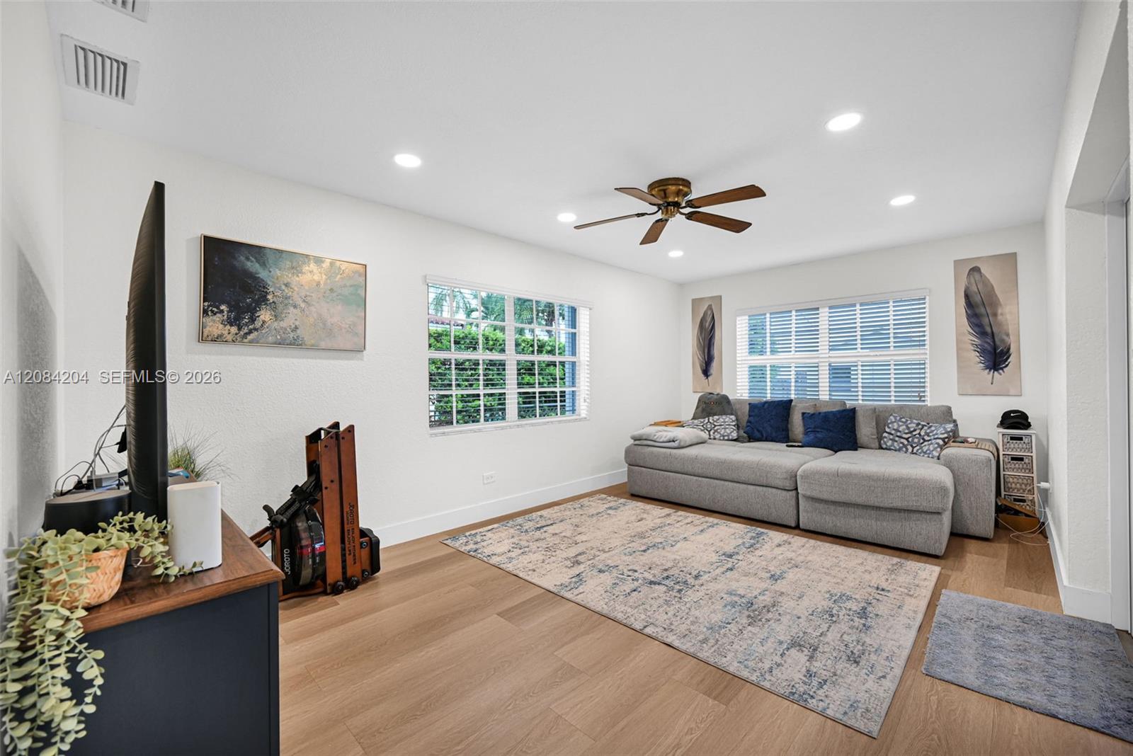 2211 SW 98th Place
