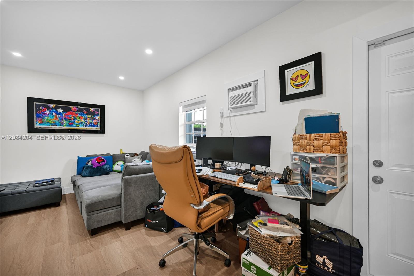 2211 SW 98th Place