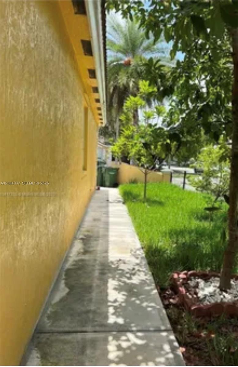 5 SW 15th Avenue