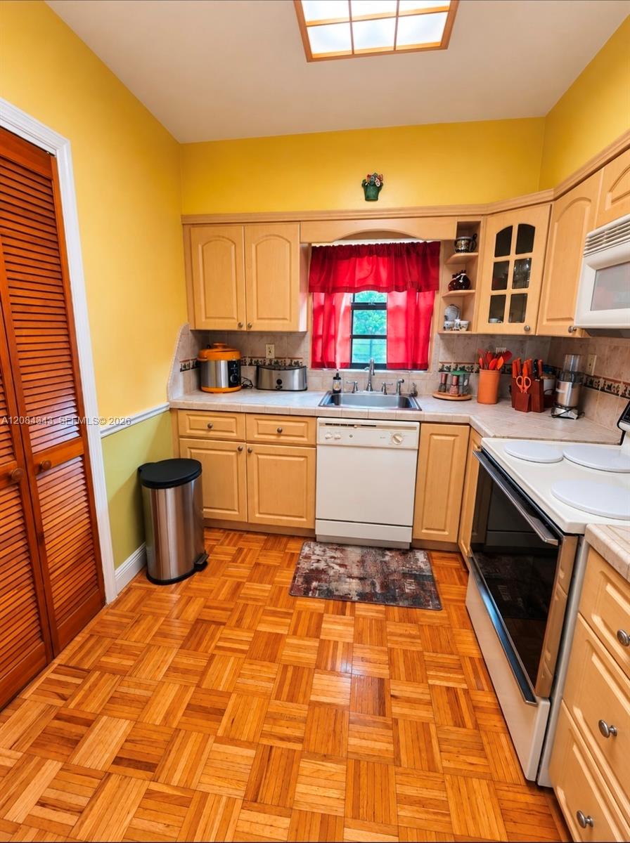 130 E 35th Street