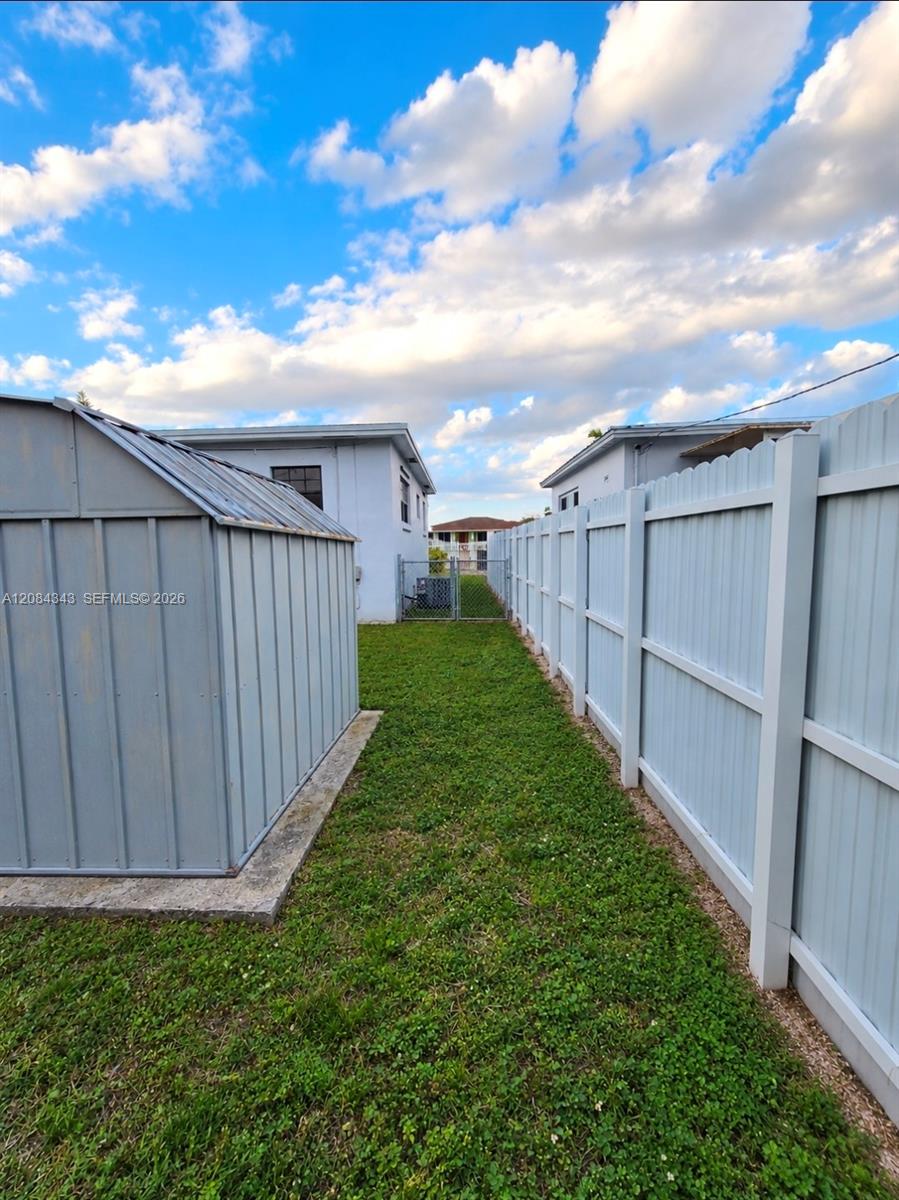 130 E 35th Street