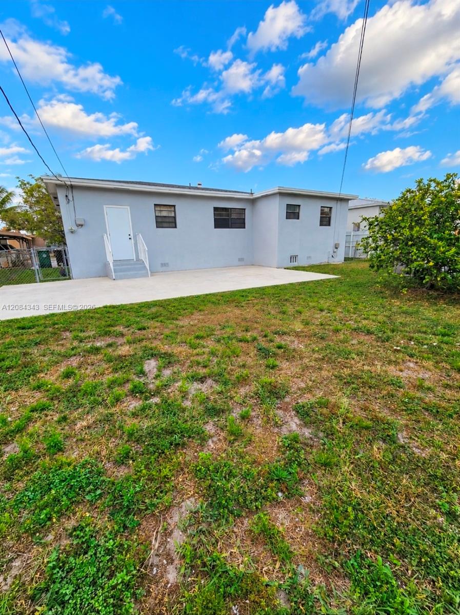 130 E 35th Street